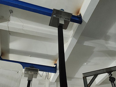 Class 10000 Pharmaceutical cleanroom hoist